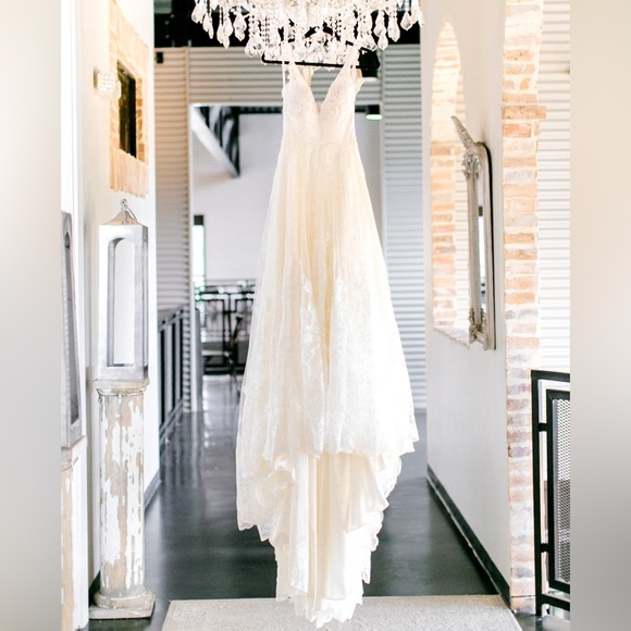 Martina Liana Wedding Dress Style 848 - Picture 3 of 12